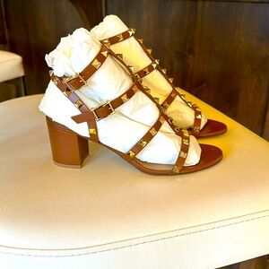 Valentino Garavani Rockstud calfskin leather sandal